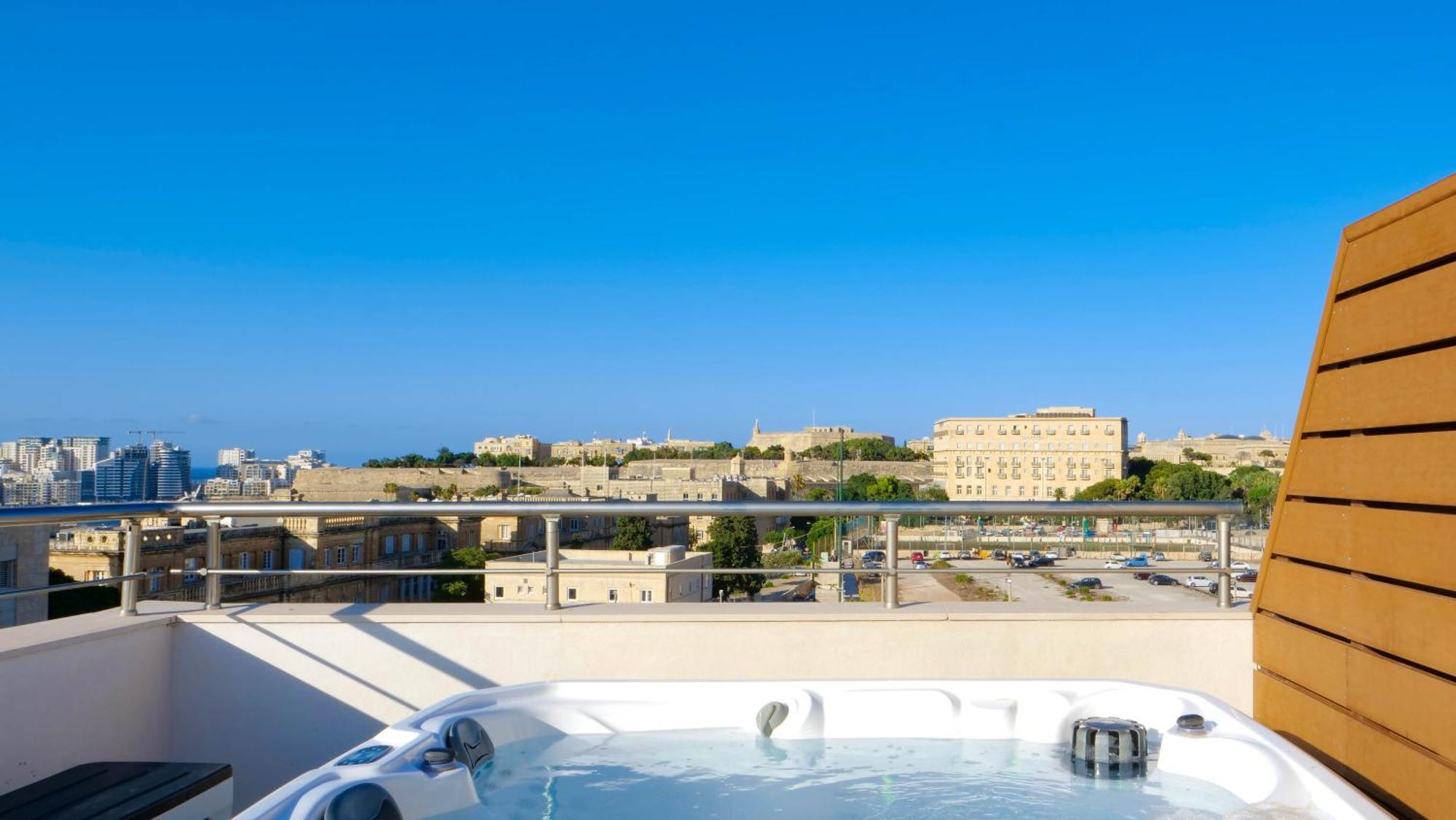 Tritoni Valletta Boutique Hotel Floriana Zewnętrze zdjęcie